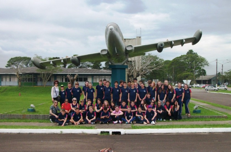 Alunos e professores da Escola Michels realizaram viagens de estudo 